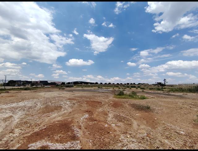 13,585M² VACANT LAND FOR SALE IN GOSFORTH PARK